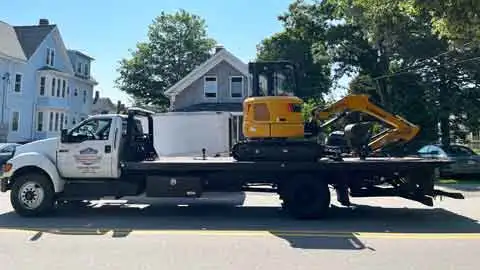 Light Equipment Transport Middleboro
